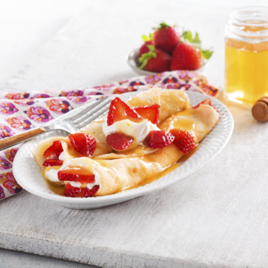 STRAWBERRY CRÊPES WITH HONEY SUZETTE SAUCE